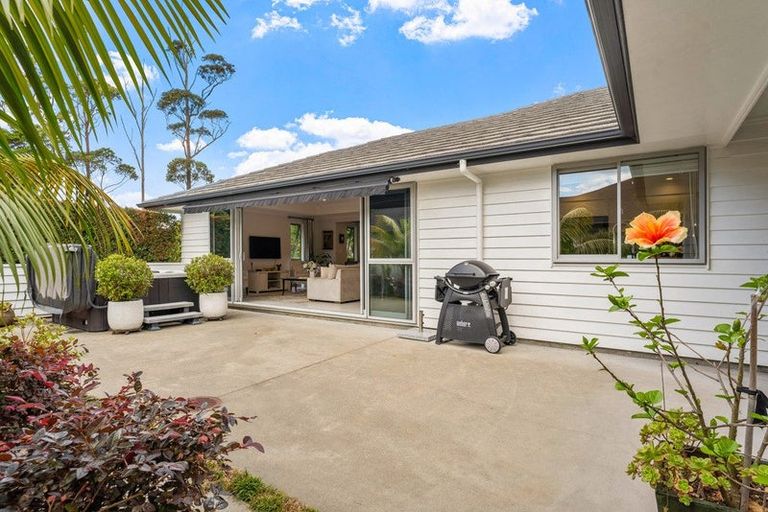 Photo of property in 11 Kelly Greens, Silverdale, 0932