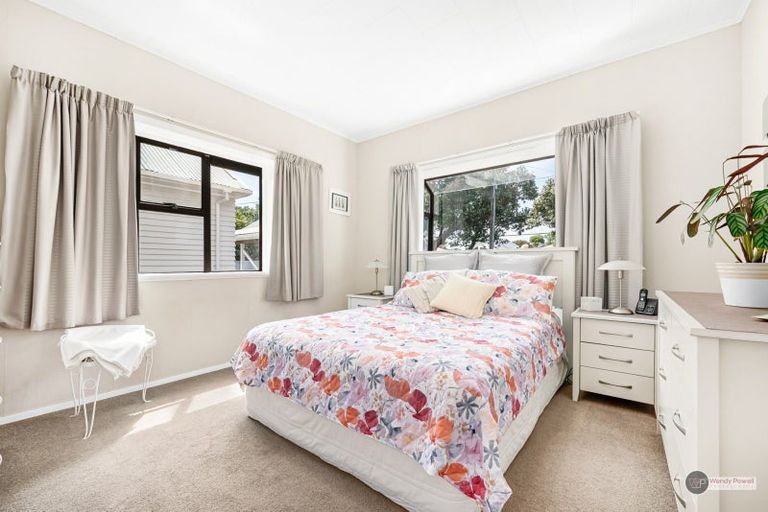 Photo of property in 71 Bell Road, Waiwhetu, Lower Hutt, 5010