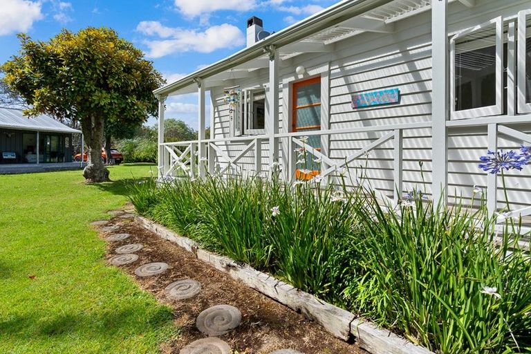 Photo of property in 847 Matapouri Road, Matapouri, Whangarei, 0173