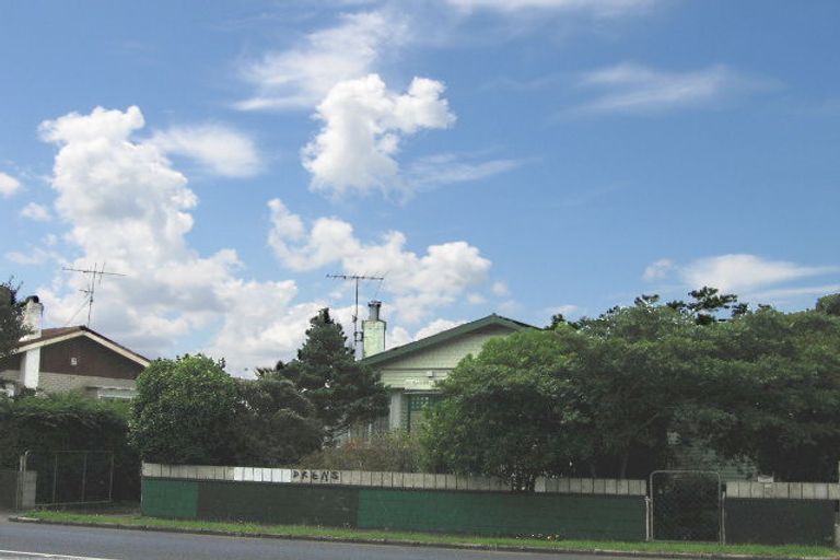 Photo of property in 137 Rosebank Road, Avondale, Auckland, 1026