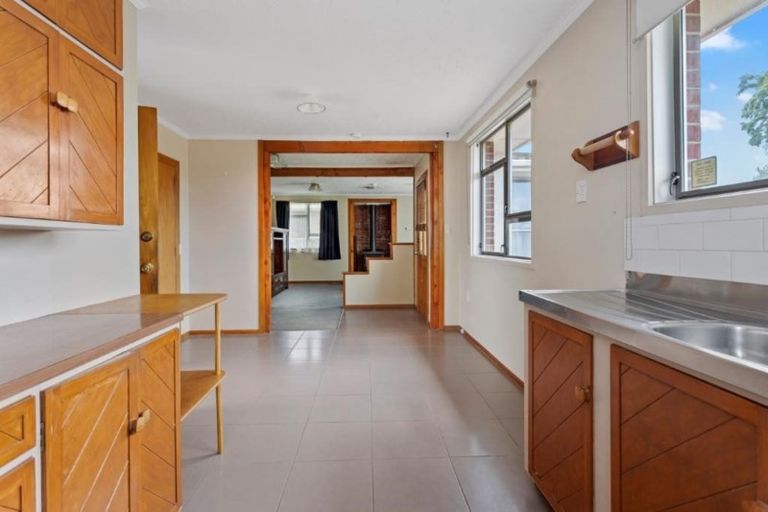 Photo of property in 41 Denise Crescent, Hornby, Christchurch, 8042