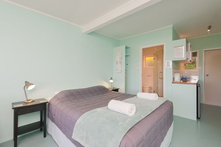 Photo of property in 10 Coutts Avenue, Paihia, 0200