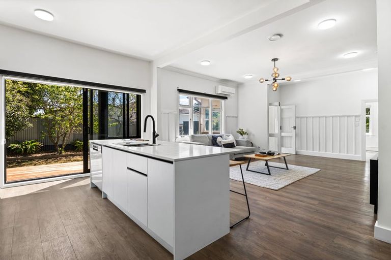 Photo of property in 309 Main South Road, Hornby, Christchurch, 8042