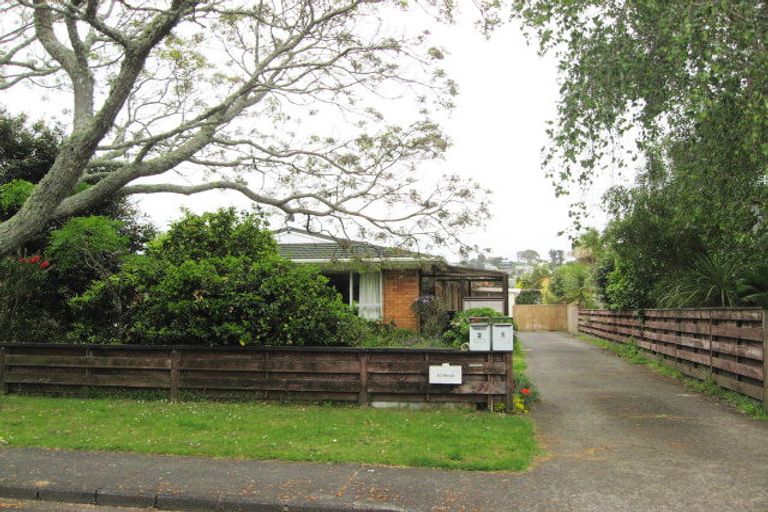 Photo of property in 2/9 Motuora Road, Manly, Whangaparaoa, 0930