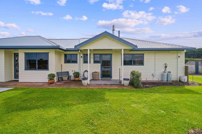 Photo of property in 295 Turuturu Road, Hawera, 4674