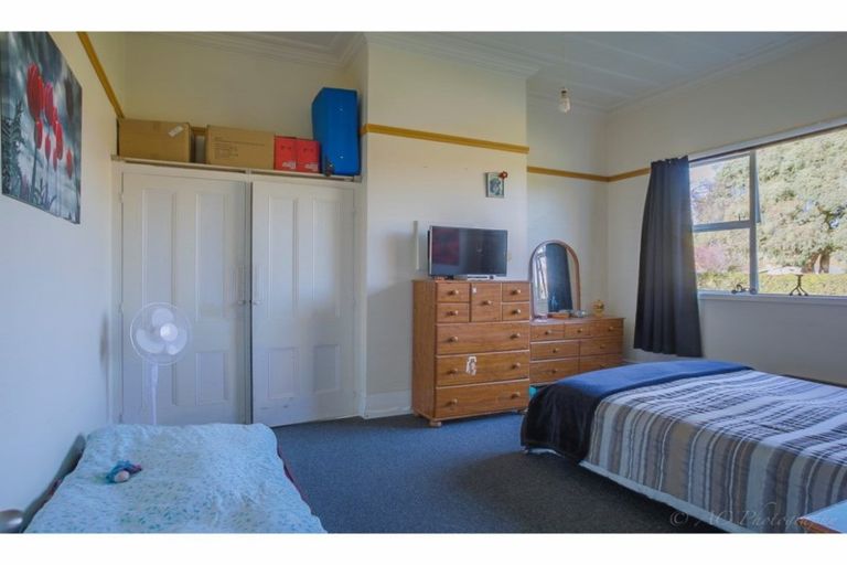 Photo of property in 5 Main Road, Pleasant Point, 7903