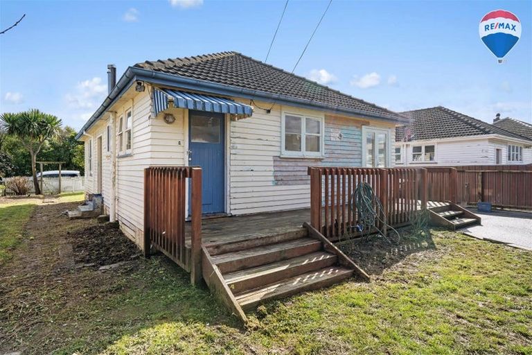 Photo of property in 206 Cambridge Terrace, Naenae, Lower Hutt, 5011