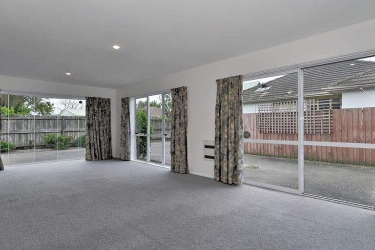 Photo of property in 13a Wittys Road, Avonhead, Christchurch, 8042