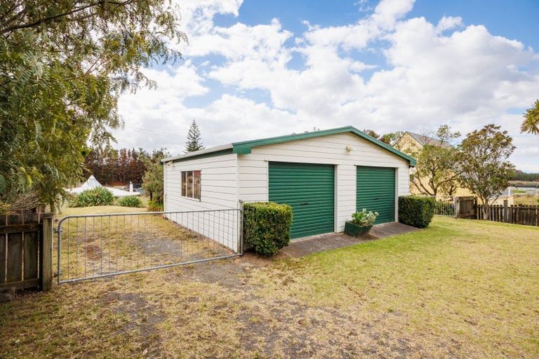 Photo of property in 111 Koputara Road, Himatangi Beach, Foxton, 4891