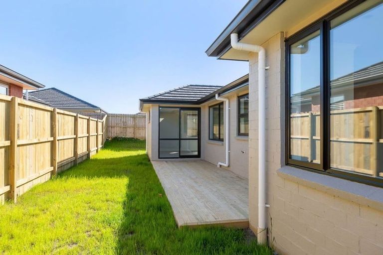 Photo of property in 22 Taepu Road, Pukekohe, 2120