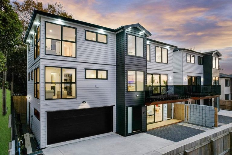 Photo of property in 16a Brandon Road, Glen Eden, Auckland, 0602