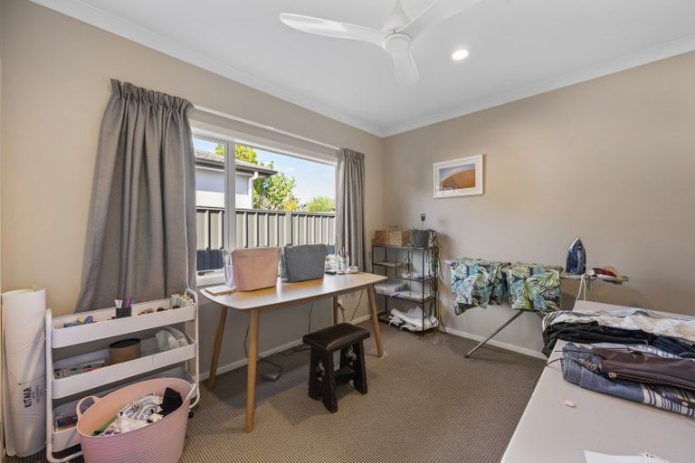 Photo of property in 14 Palliser Place, Poraiti, Napier, 4112