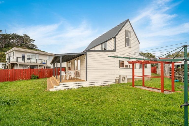 Photo of property in 3 Glamorgan Street, Northland, Wellington, 6012