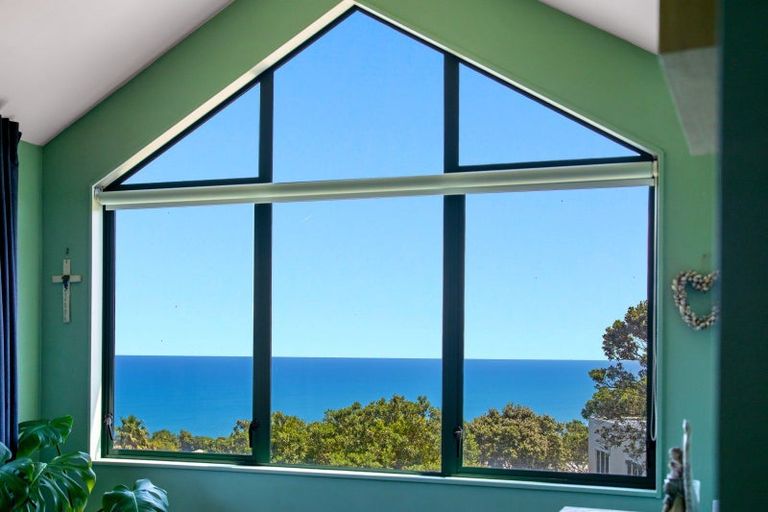 Photo of property in 6 Berridge Road, Muriwai, Waimauku, 0881