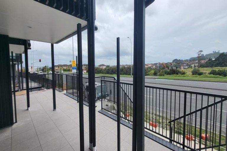 Photo of property in 102/26 Shortfin Place, Flat Bush, Auckland, 2019