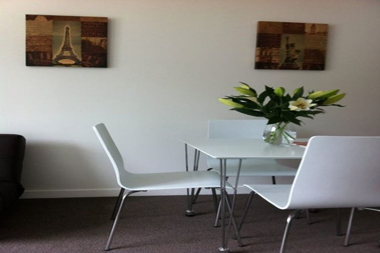 Photo of property in Hobson Court Flats, 82/70 Hobson Street, Thorndon, Wellington, 6011