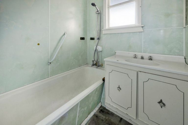 Photo of property in 32 Victoria Street, Patea, 4520