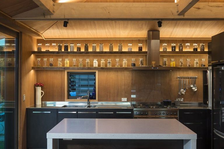 Photo of property in 64 Matapihi Station Road, Matapihi, Tauranga, 3175