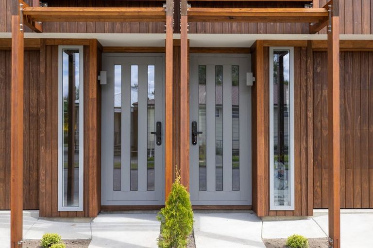 Photo of property in 2/26 Hutcheson Street, Sydenham, Christchurch, 8023