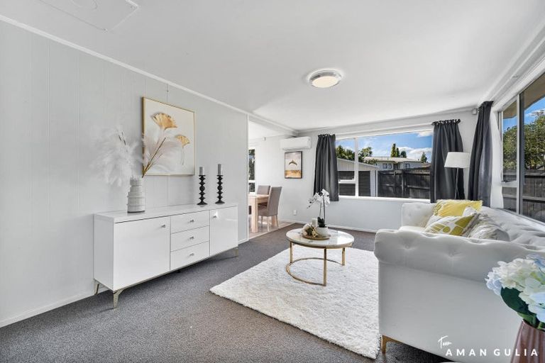 Photo of property in 30 Hyperion Drive, Randwick Park, Auckland, 2105