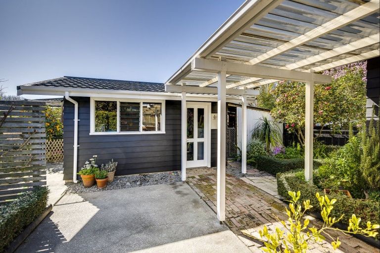 Photo of property in 700 Rainbow Avenue, Parkvale, Hastings, 4122