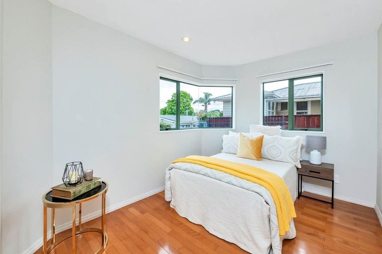 Photo of property in 22a Harrington Road, Henderson, Auckland, 0610