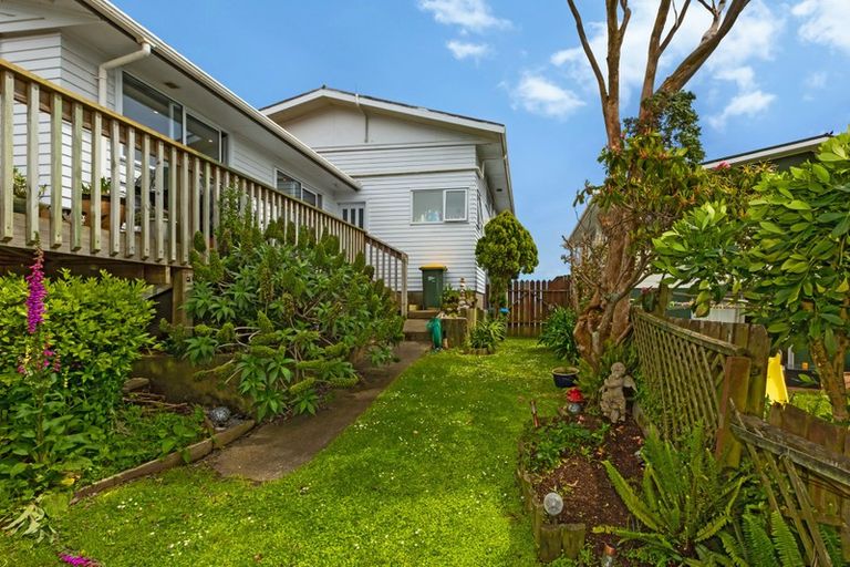Photo of property in 49 Pope Street, Camborne, Porirua, 5026