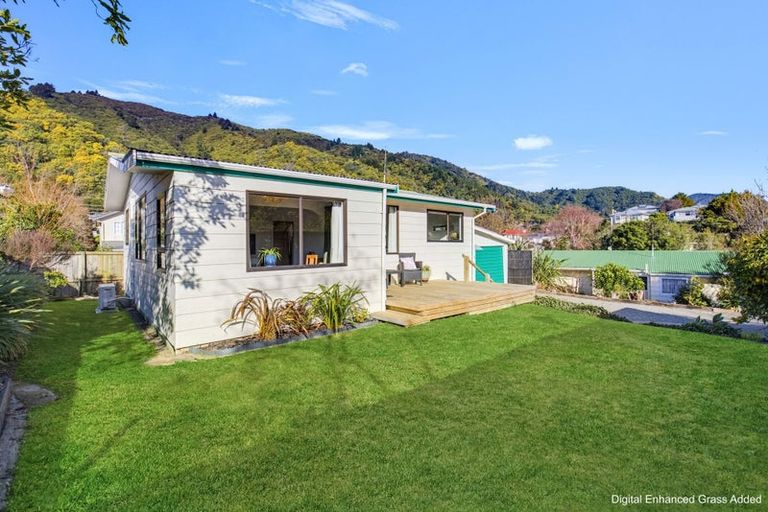 Photo of property in 47a Hampden Street, Picton, 7220