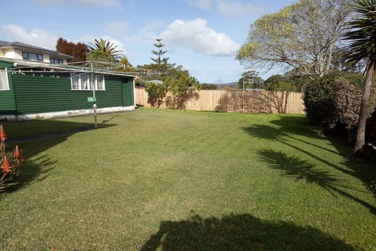 Photo of property in 16 Mawney Road, Henderson, Auckland, 0610