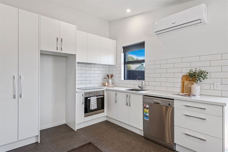 Photo of property in 8/48 Mathesons Road, Phillipstown, Christchurch, 8011