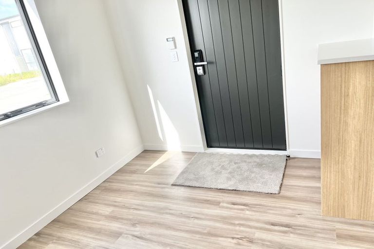 Photo of property in 15 Pilot Drive, Hobsonville, Auckland, 0616