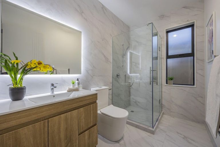 Photo of property in 30 Babina Avenue, Kumeu, 0810