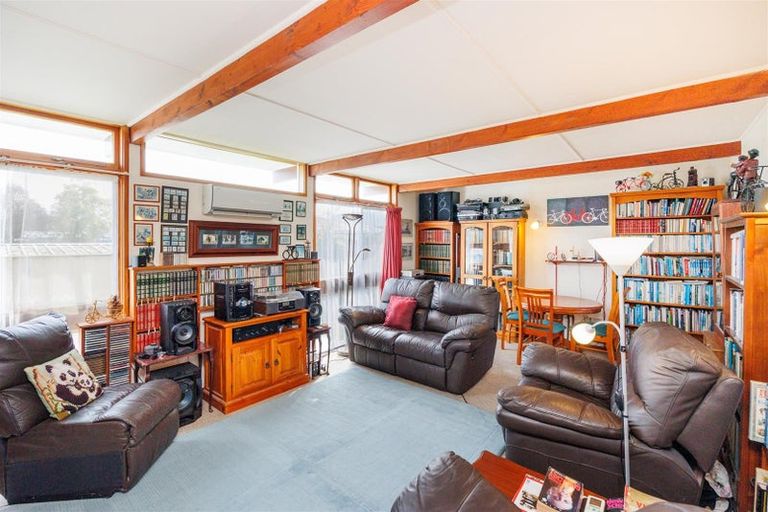 Photo of property in 14 Totara Street, Marton, 4710