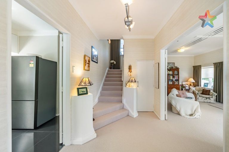 Photo of property in 16 Marina Grove, Hutt Central, Lower Hutt, 5010