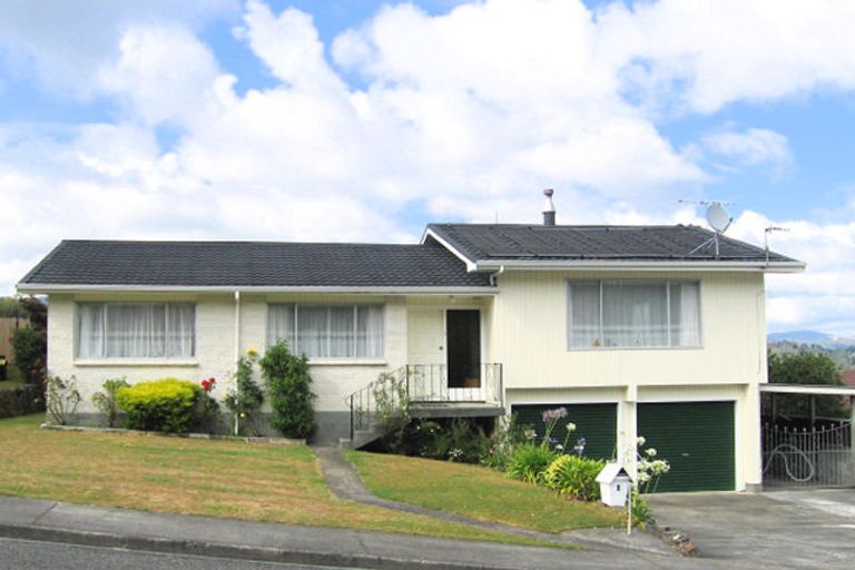 Photo of property in 4 Alleyne Court, Brown Owl, Upper Hutt, 5018