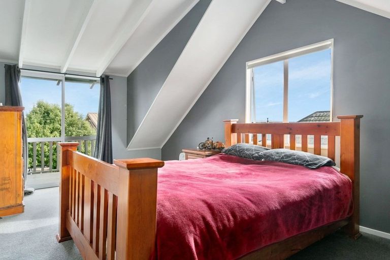 Photo of property in 2/27 Tobin Place, Richmond Heights, Taupo, 3330