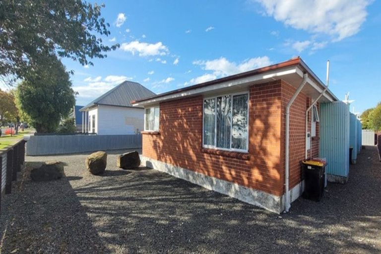 Photo of property in 1/15 Clifton Street, Windsor, Invercargill, 9810