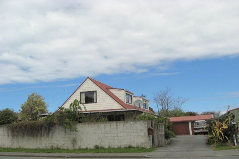 Photo of property in 3 Petries Road, Woodend, 7610