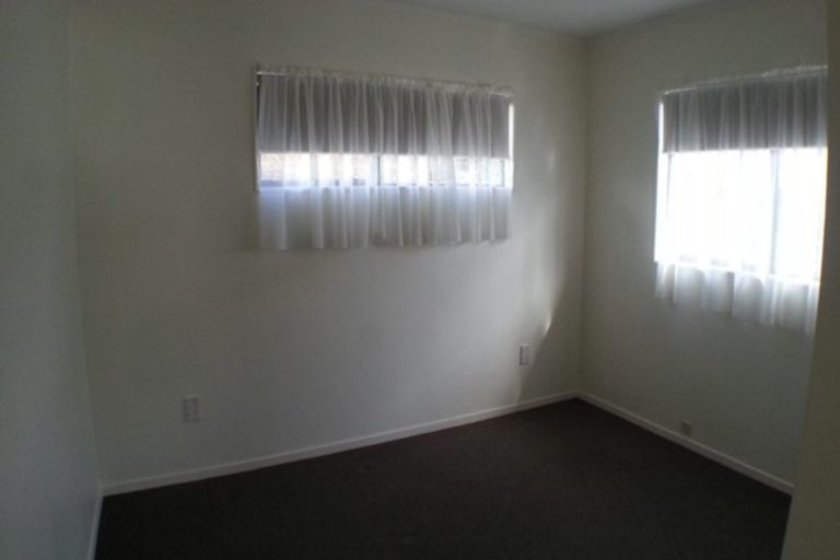 Photo of property in 55 Woodglen Road, Glen Eden, Auckland, 0602