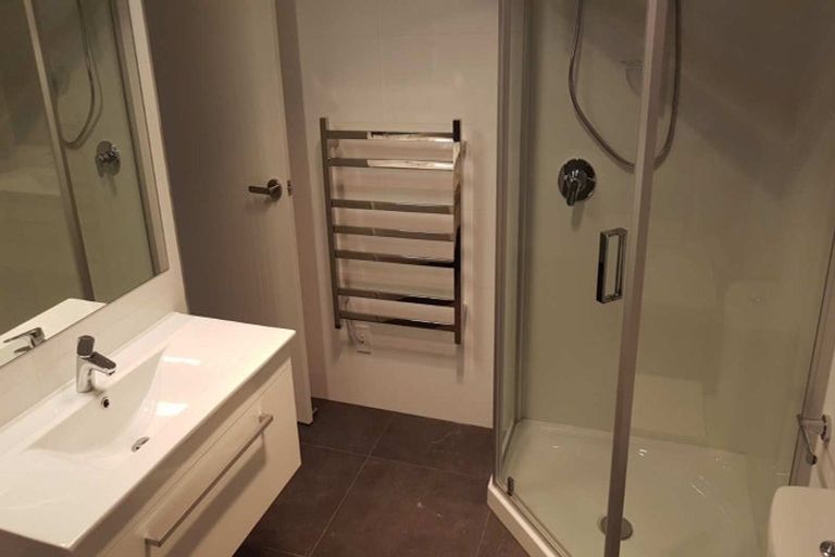 Photo of property in 117 Karepiro Drive, Stanmore Bay, Whangaparaoa, 0932