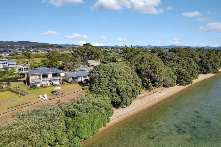 Photo of property in 152d One Tree Point Road, One Tree Point, 0118