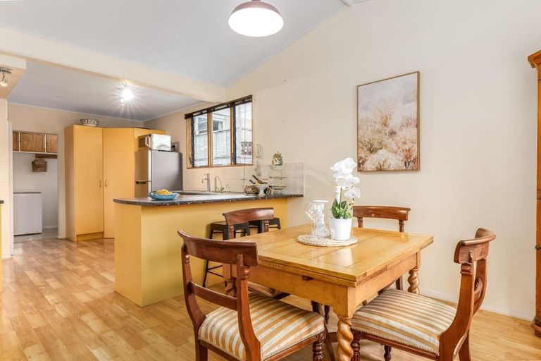 Photo of property in 9 Toenga Road, Pukerua Bay, 5026