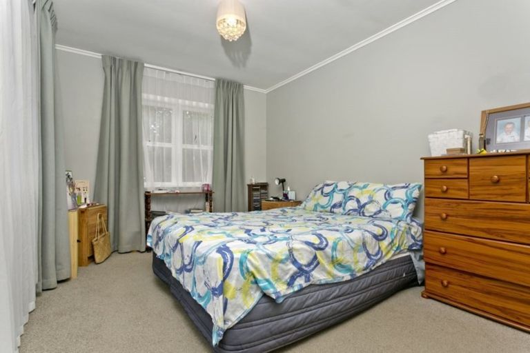Photo of property in 61 Centreway Road, Orewa, 0931