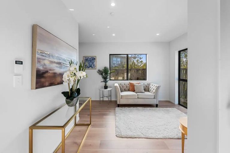 Photo of property in 10b Colum Place, Bucklands Beach, Auckland, 2014