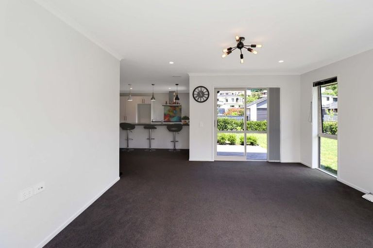 Photo of property in 11 Shearwater Lane, Whitby, Porirua, 5024
