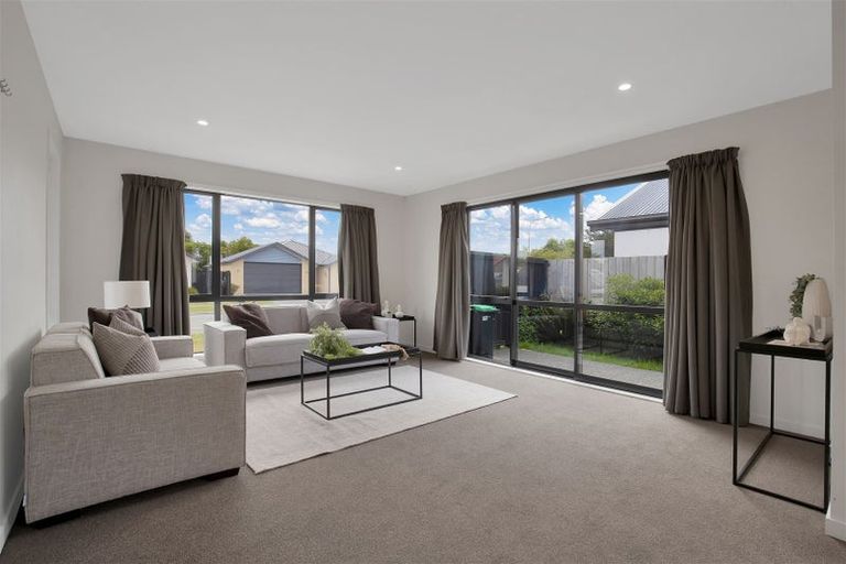 Photo of property in 22 Robert Duncan Road, Belfast, Christchurch, 8051