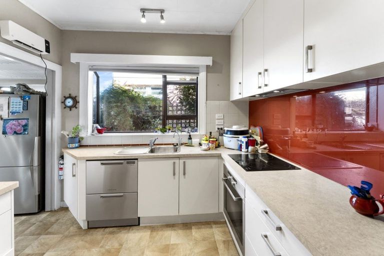 Photo of property in 28 Riverside, Nelson, 7010