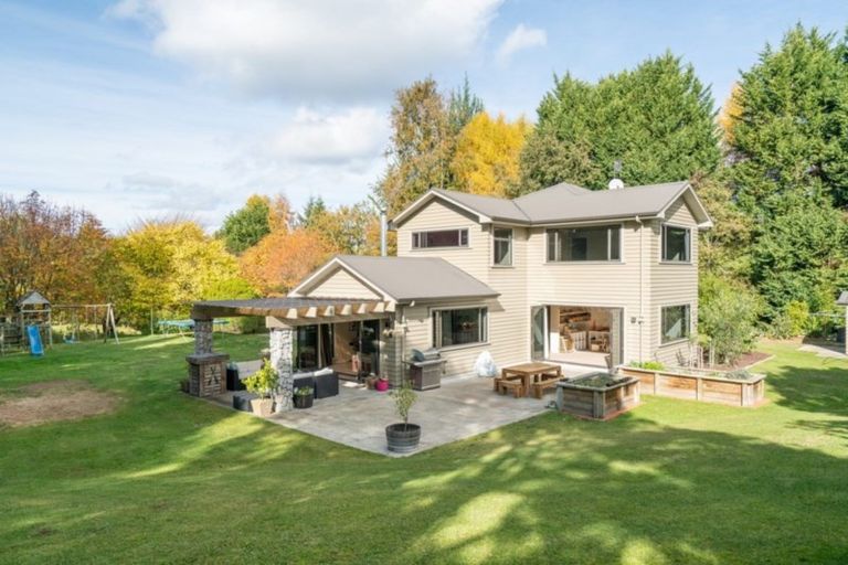 Photo of property in 174 Mapara Road, Acacia Bay, Taupo, 3385