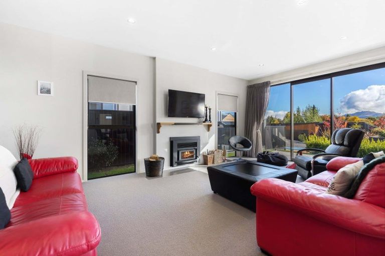 Photo of property in 7 Daniels Terrace, Wanaka, 9305
