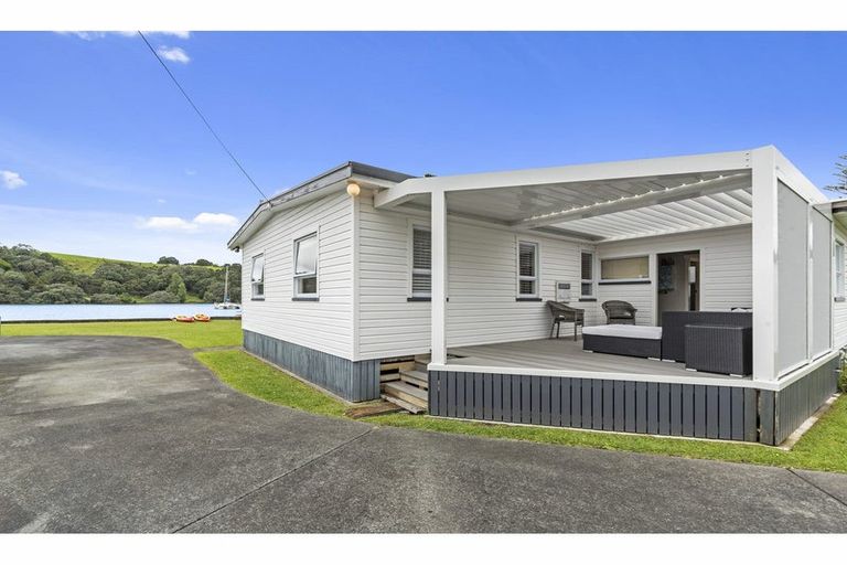 Photo of property in 397 Leigh Road, Whangateau, Warkworth, 0985